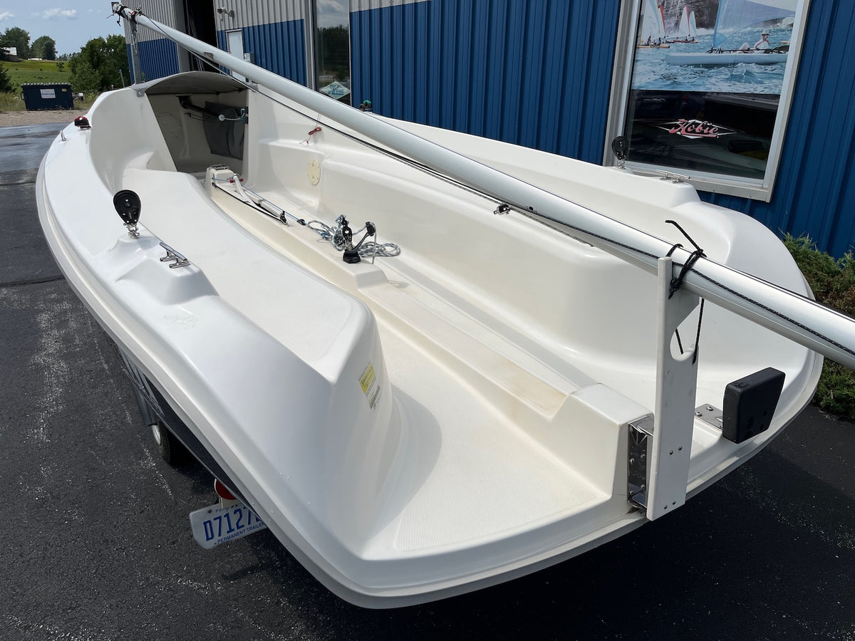 2017 Hunter 18